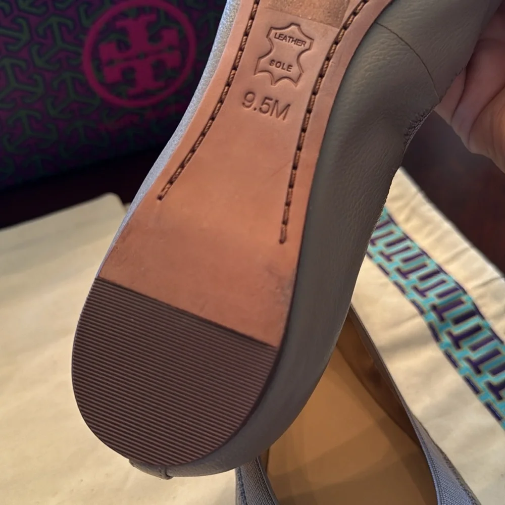 Title: Tory Burch Claire Ballet Flats Tan Gold Logo Elastic Size 9.5M Dust Bag